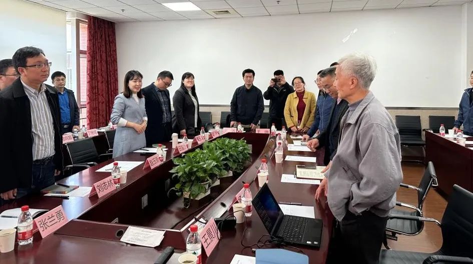 席裕庚教授分享员工往事.jpg