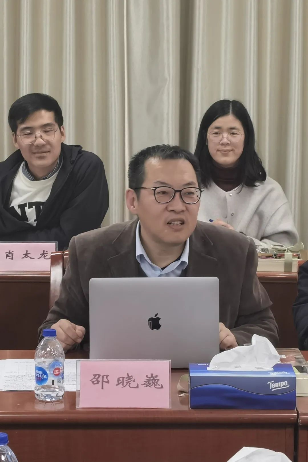 图2 邵晓巍经理发表致辞.jpg